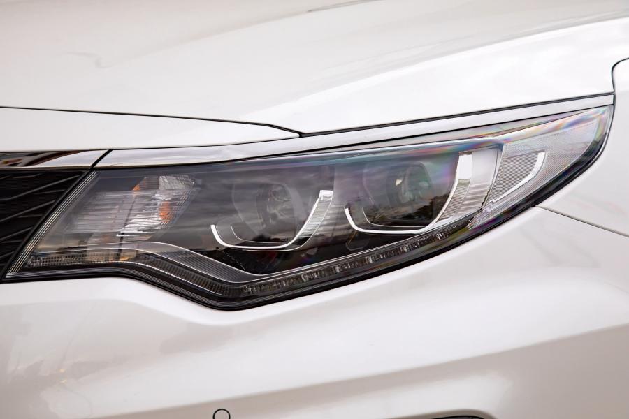 Детали экстерьера Kia Optima Sportswagon GT Line (JF) 2018 года  (WW) (фото 14 из 44)